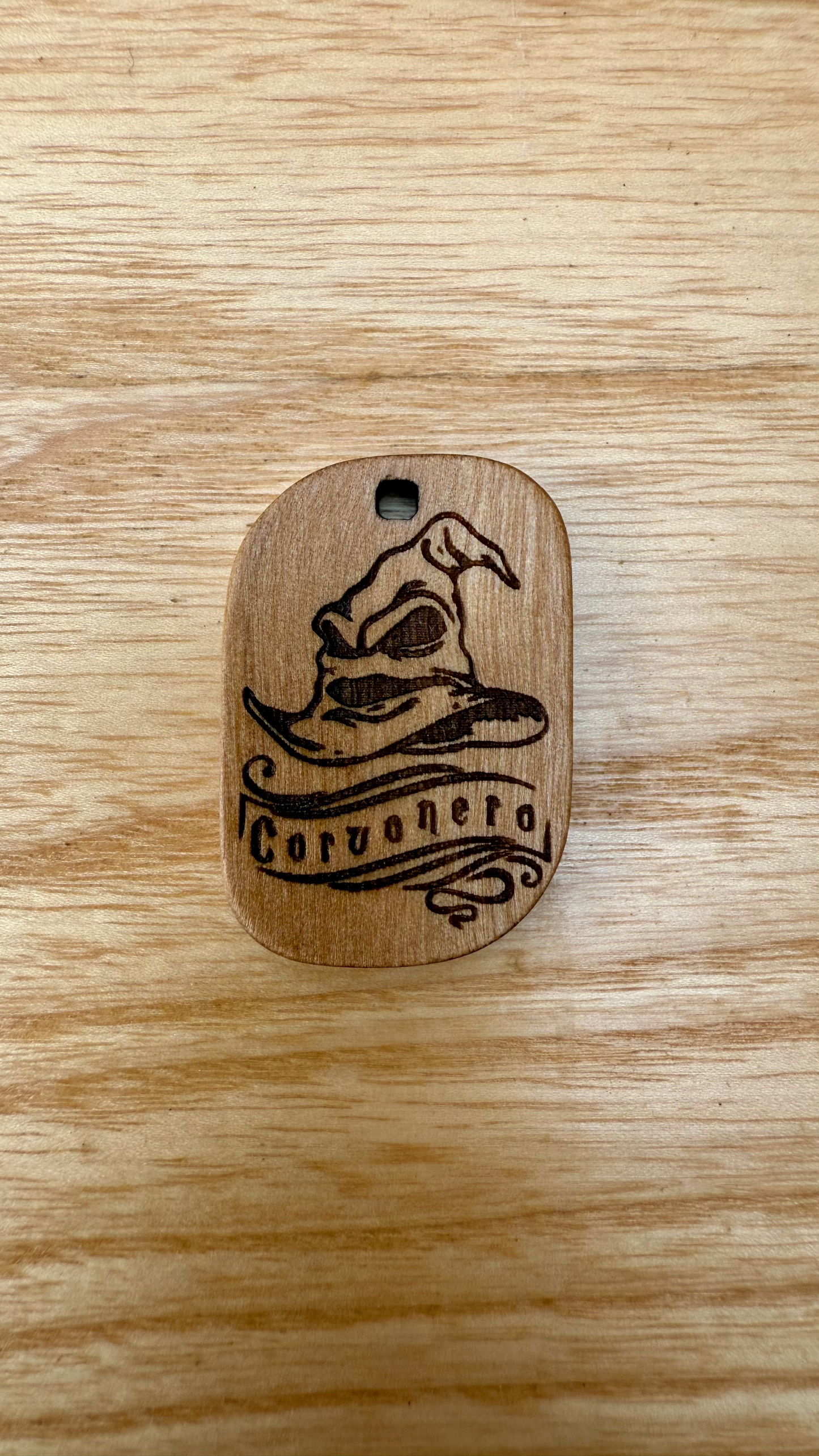 ciondolo in legno corvonero