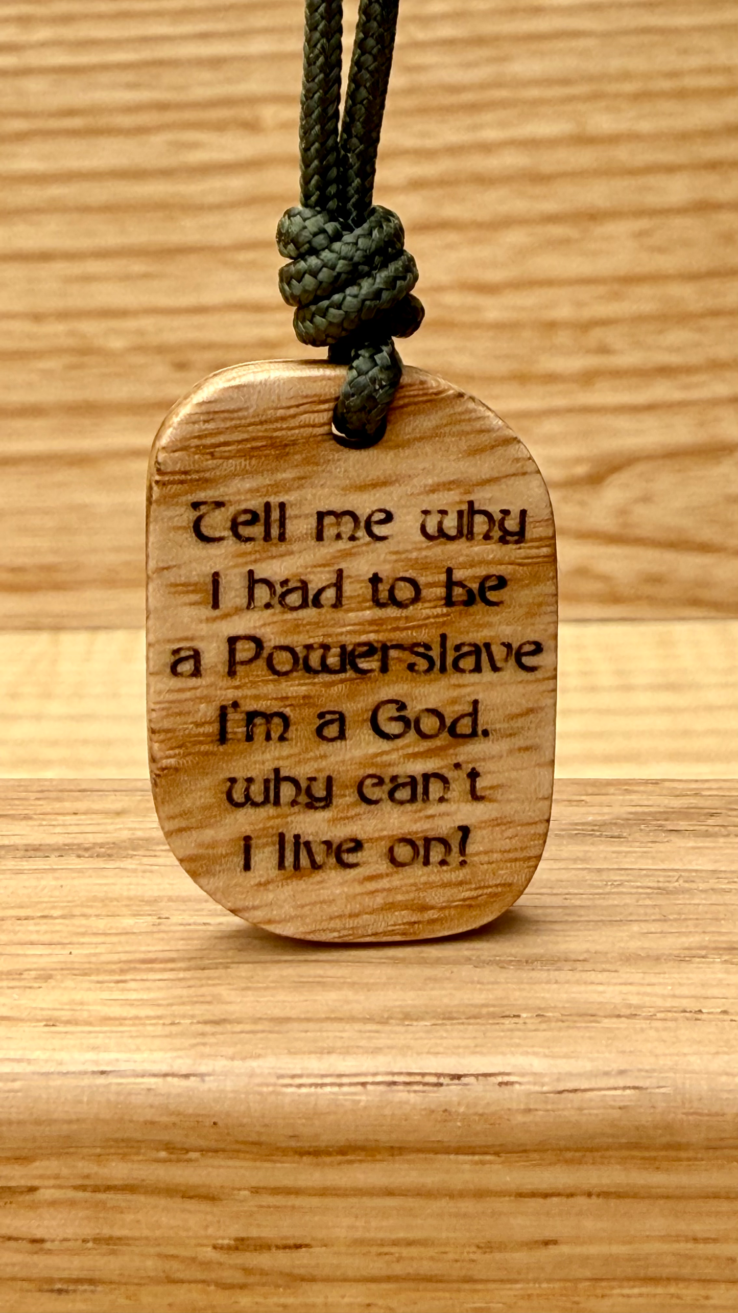 ciondolo in legno iron maiden