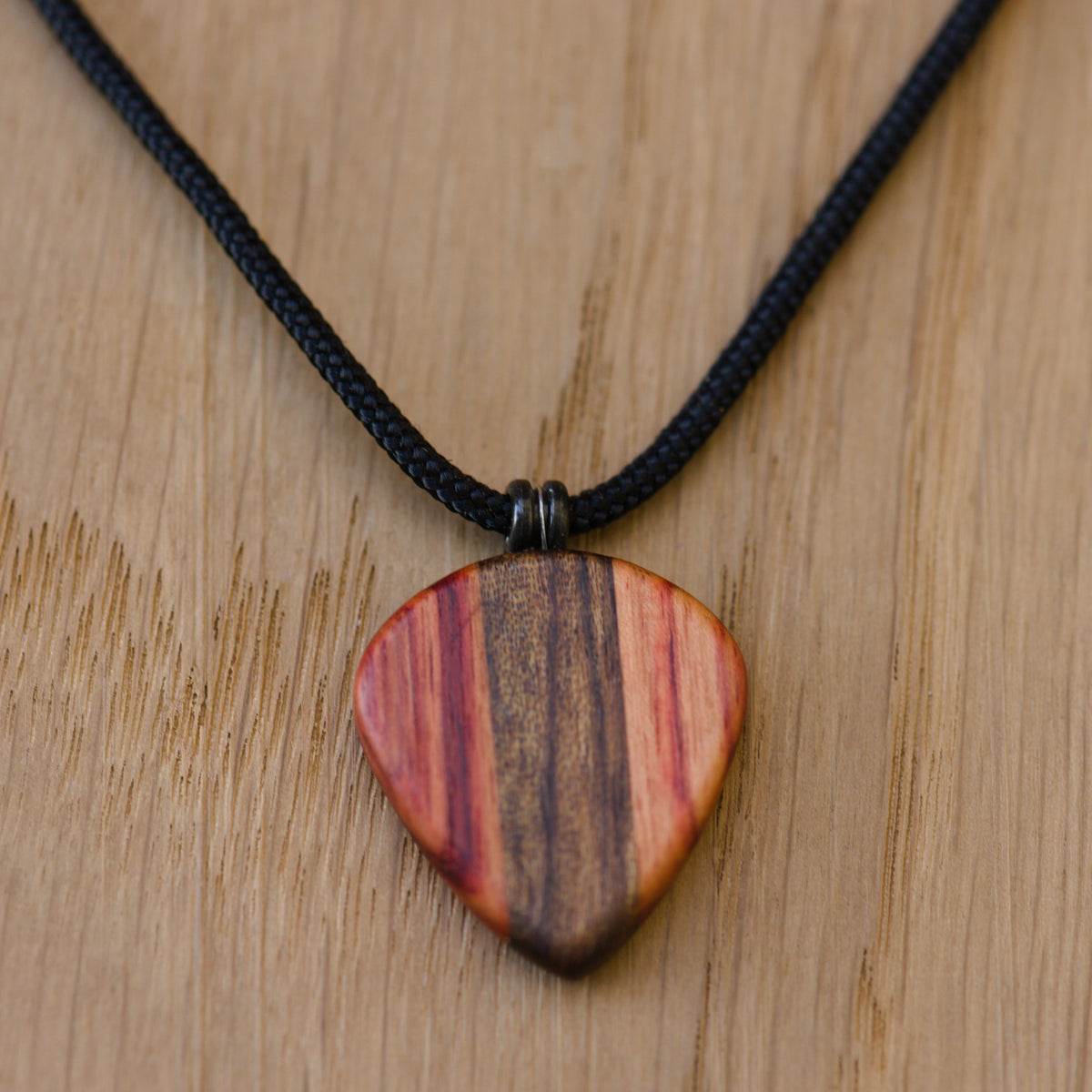 Dogstar Pick "Forma e Sostanza" in Bois de Rose and Ovangkol
