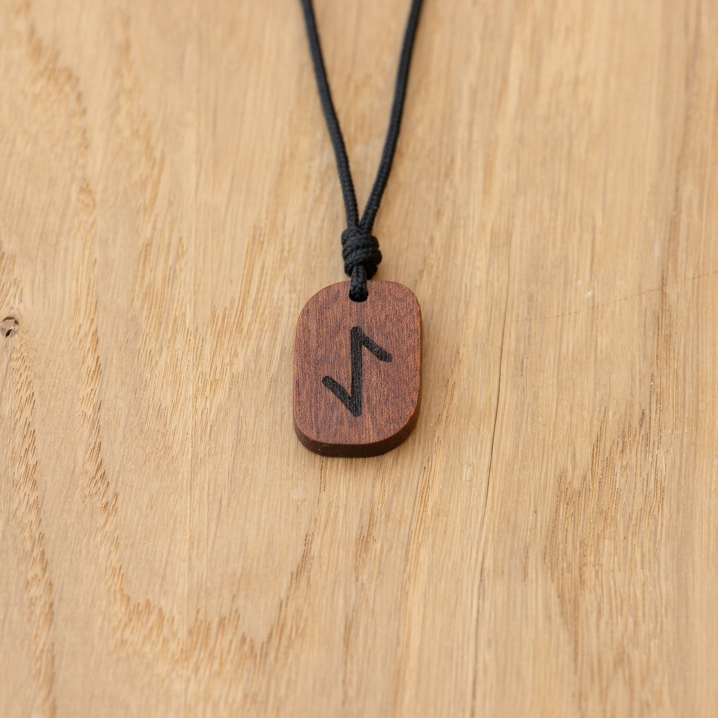 Eihwaz Rune Amulet – Sacred Tree, Protection, Tenacity