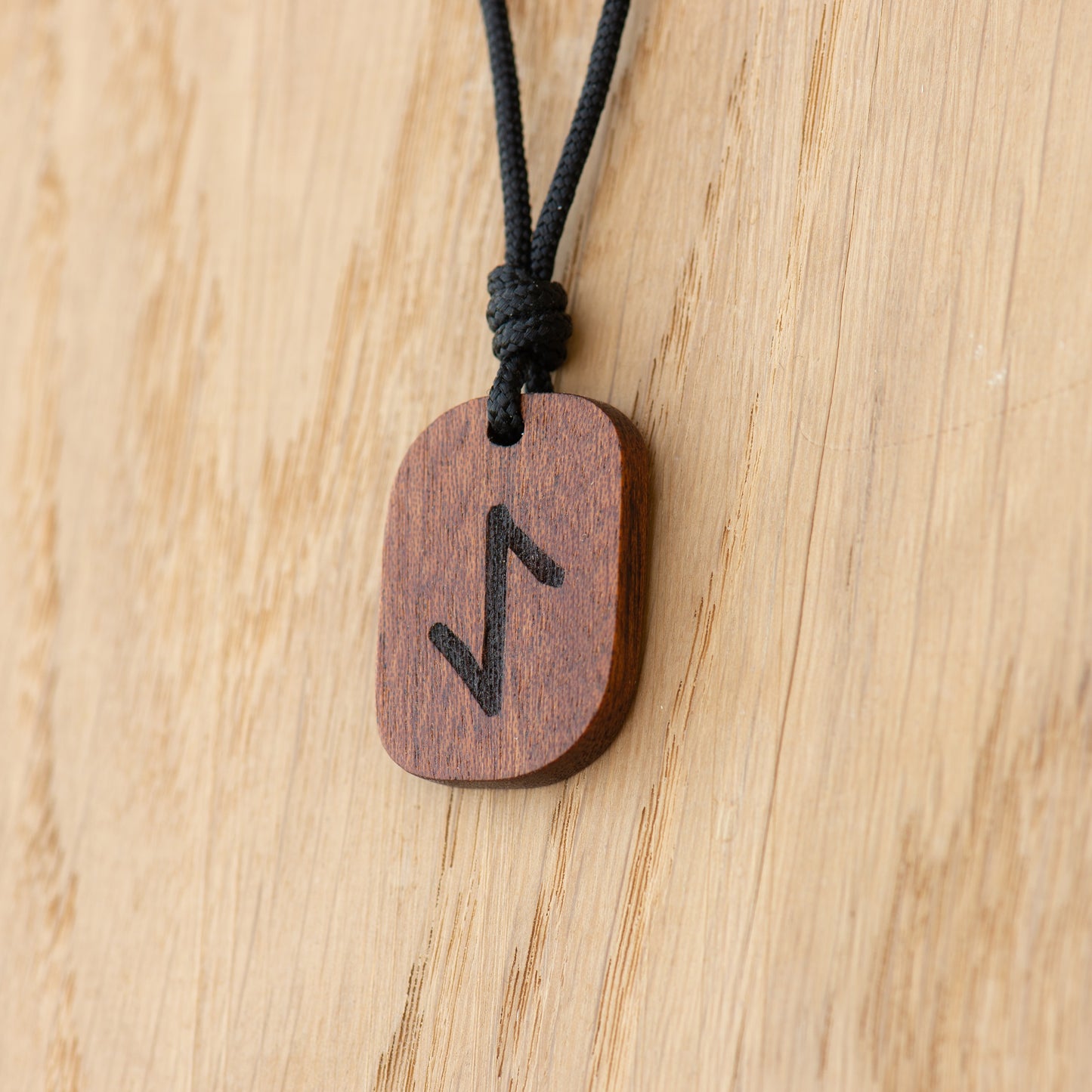 Eihwaz Rune Amulet – Sacred Tree, Protection, Tenacity