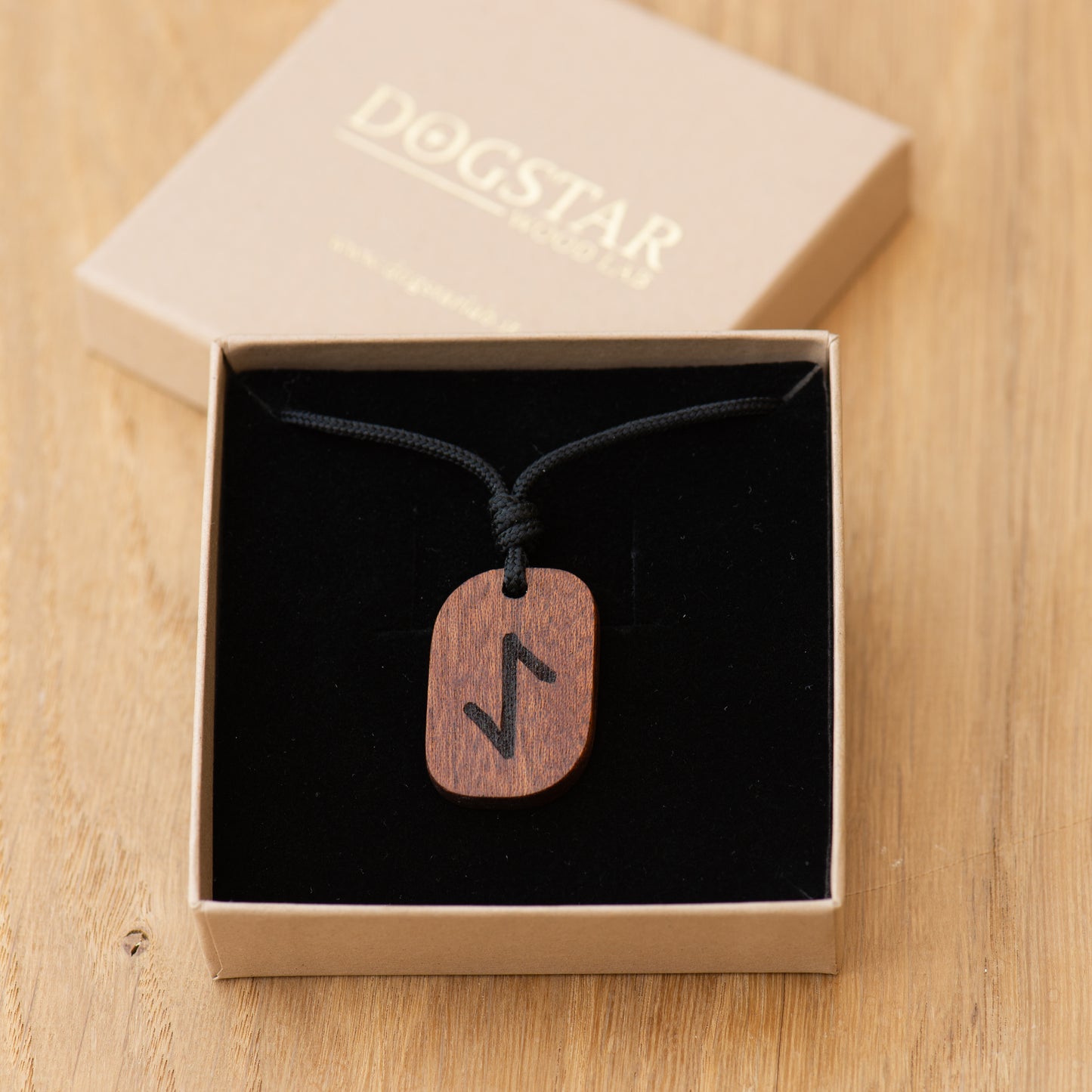 Eihwaz Rune Amulet – Sacred Tree, Protection, Tenacity