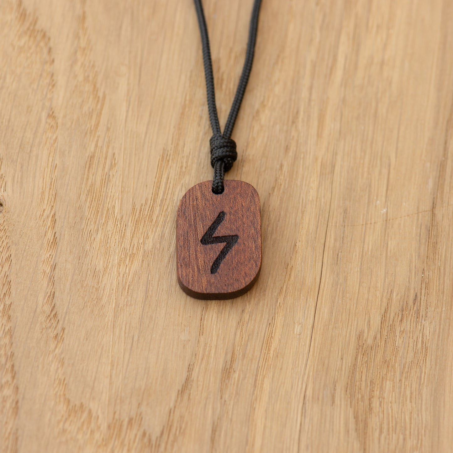 Sowilo Rune Amulet – Sun, Victory, Vital Energy