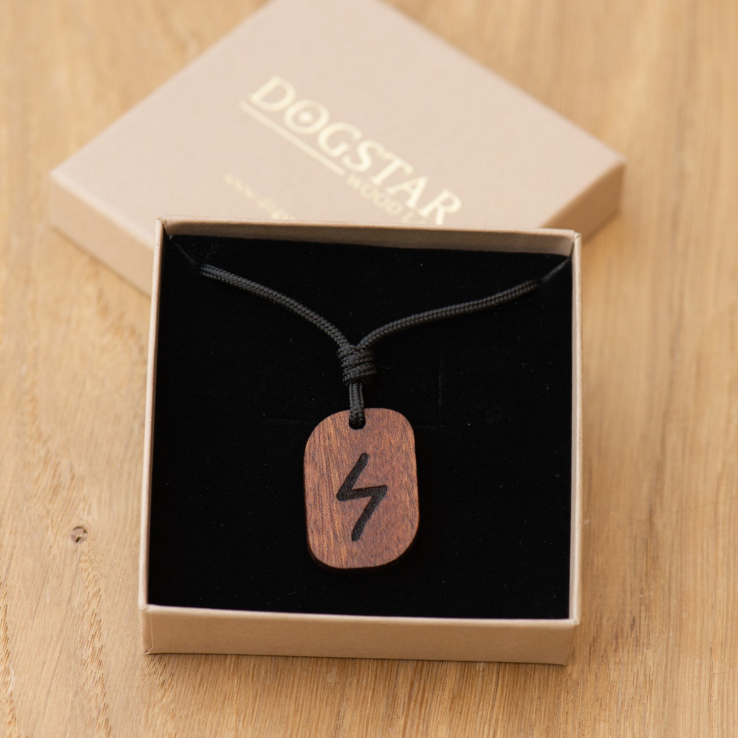 Sowilo Rune Amulet – Sun, Victory, Vital Energy