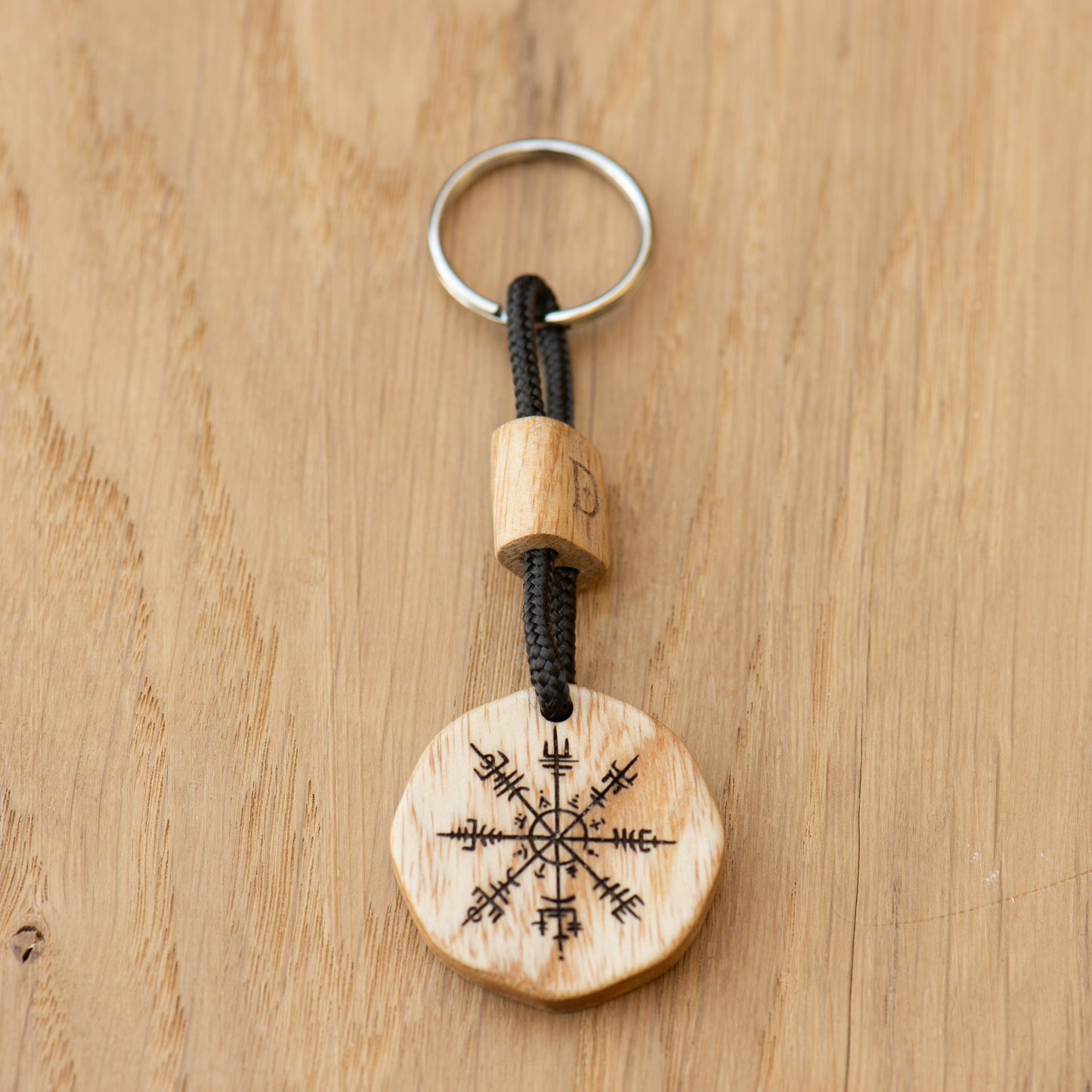 Vegvisir Keychain in Swamp Ash