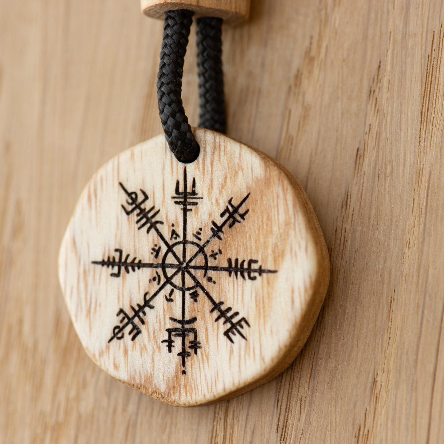 Vegvisir Keychain in Swamp Ash