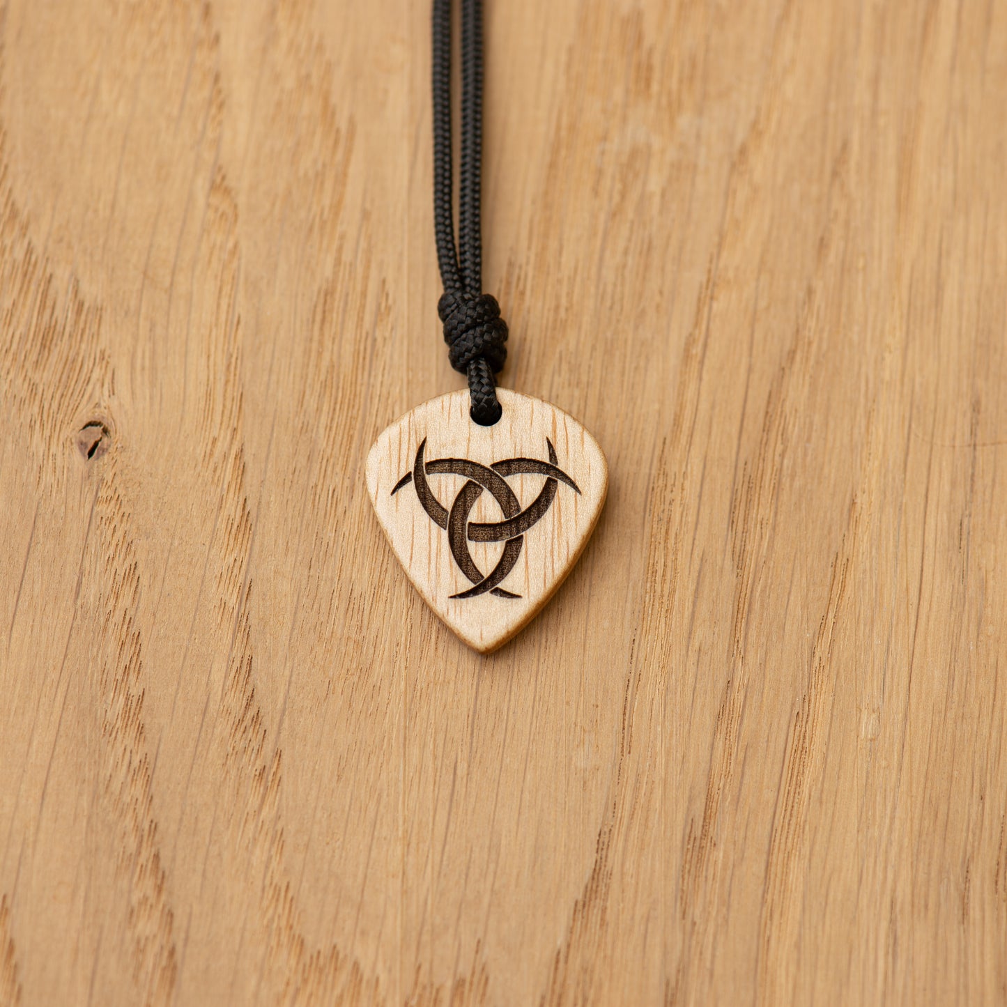 Pick Pendant "Limelight" - Swamp Ash