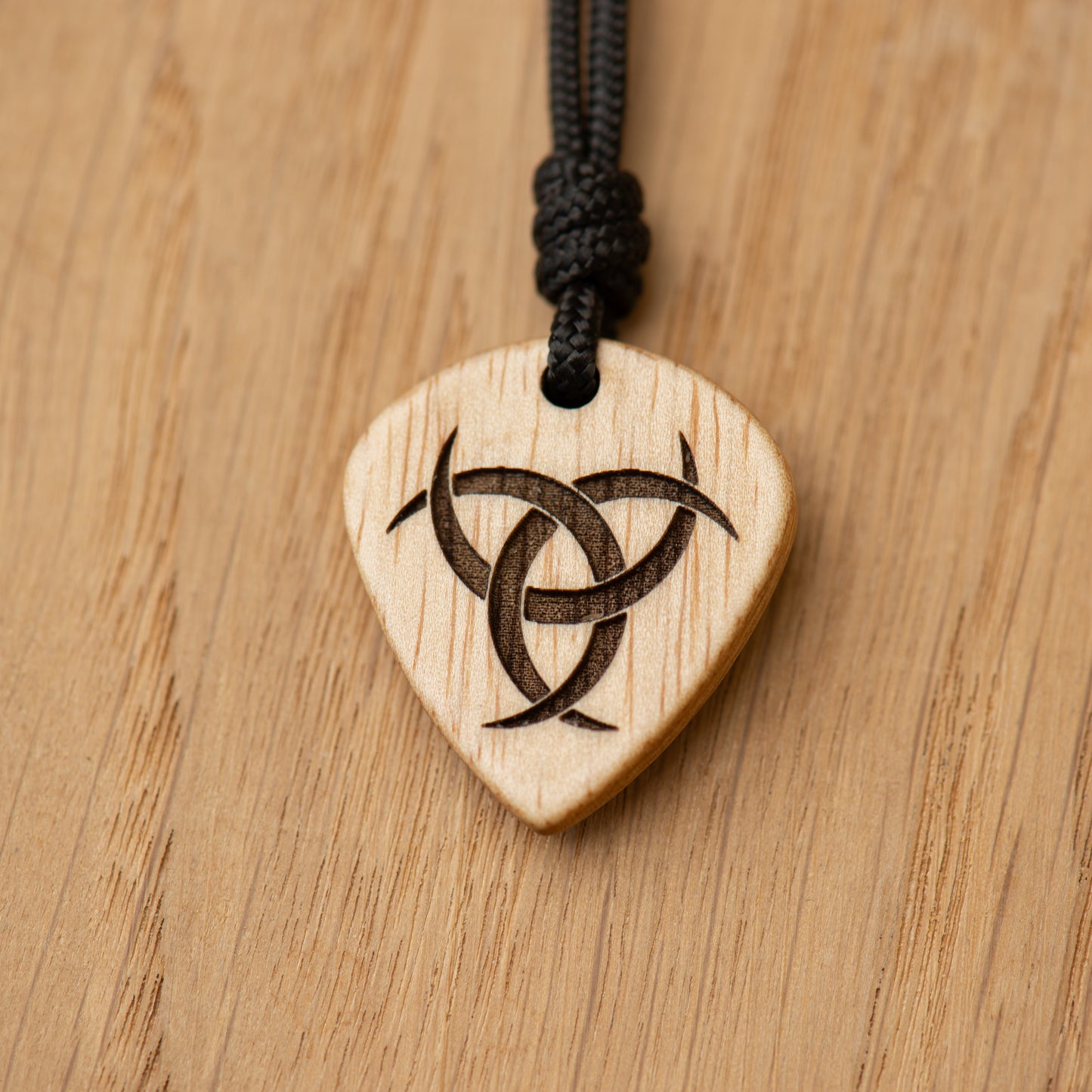 Pick Pendant "Limelight" - Swamp Ash