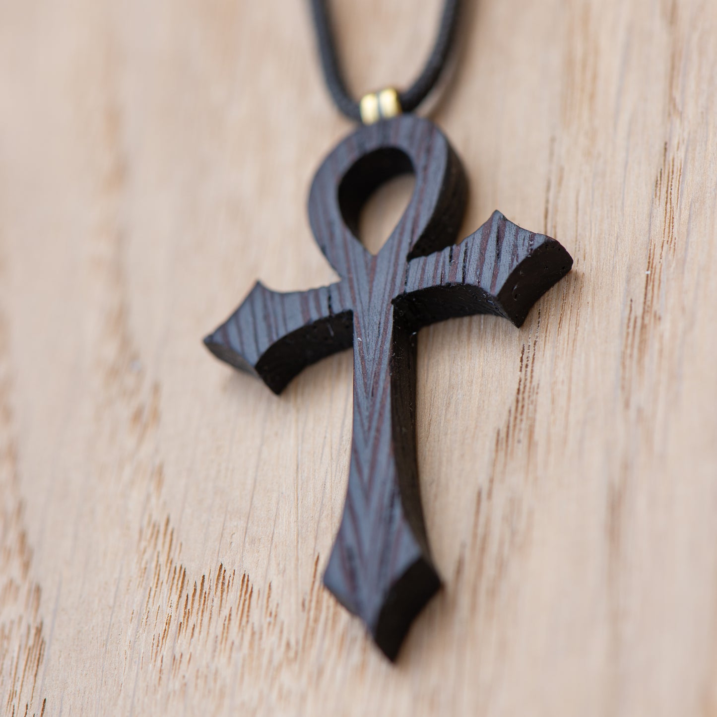 Ciondolo Ankh Gotica – Legno di Wengè
