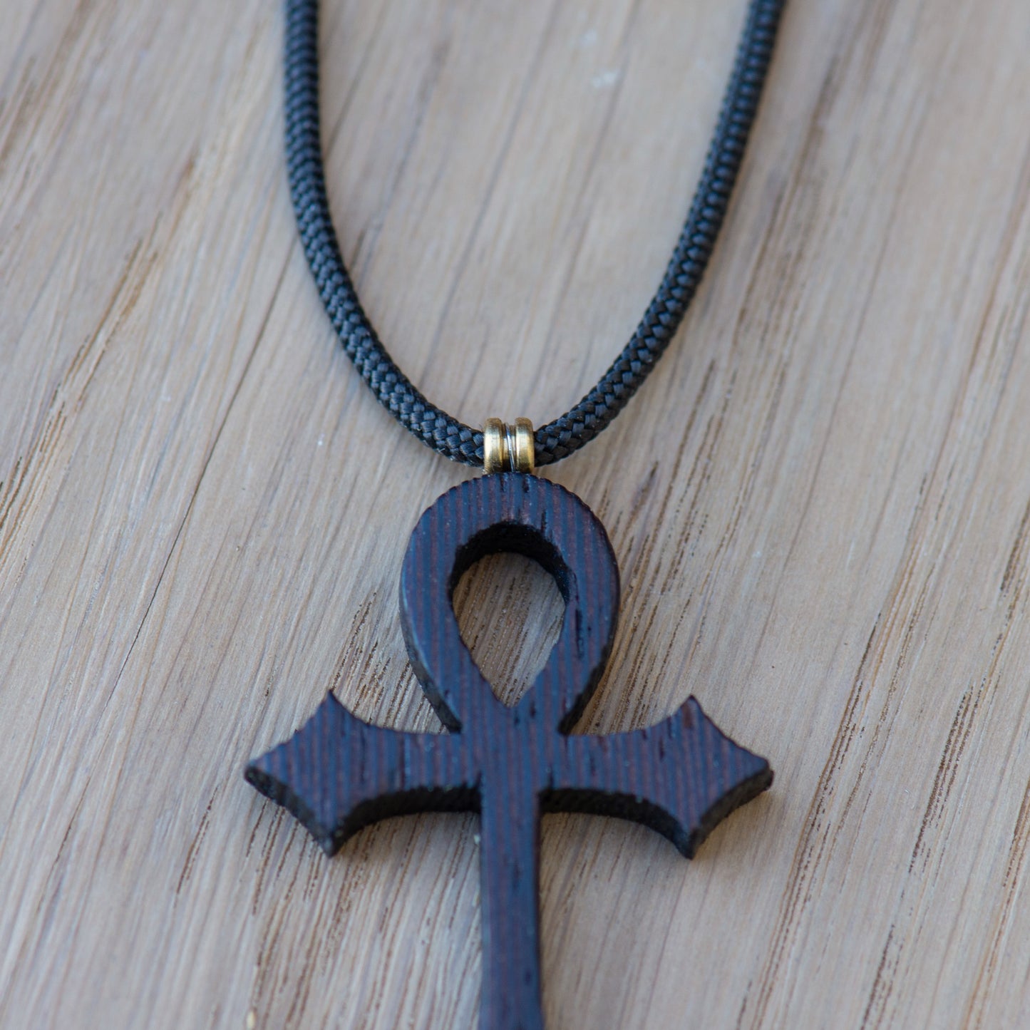 Ciondolo Ankh Gotica – Legno di Wengè
