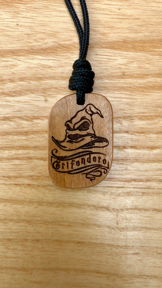 ciondolo in legno grifondoro