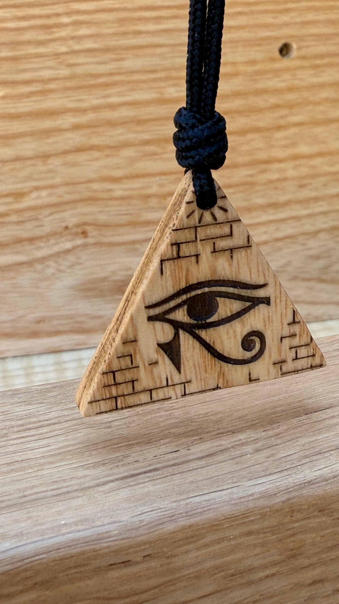 Amuleto Udjat Piramide – Occhio di Horus
