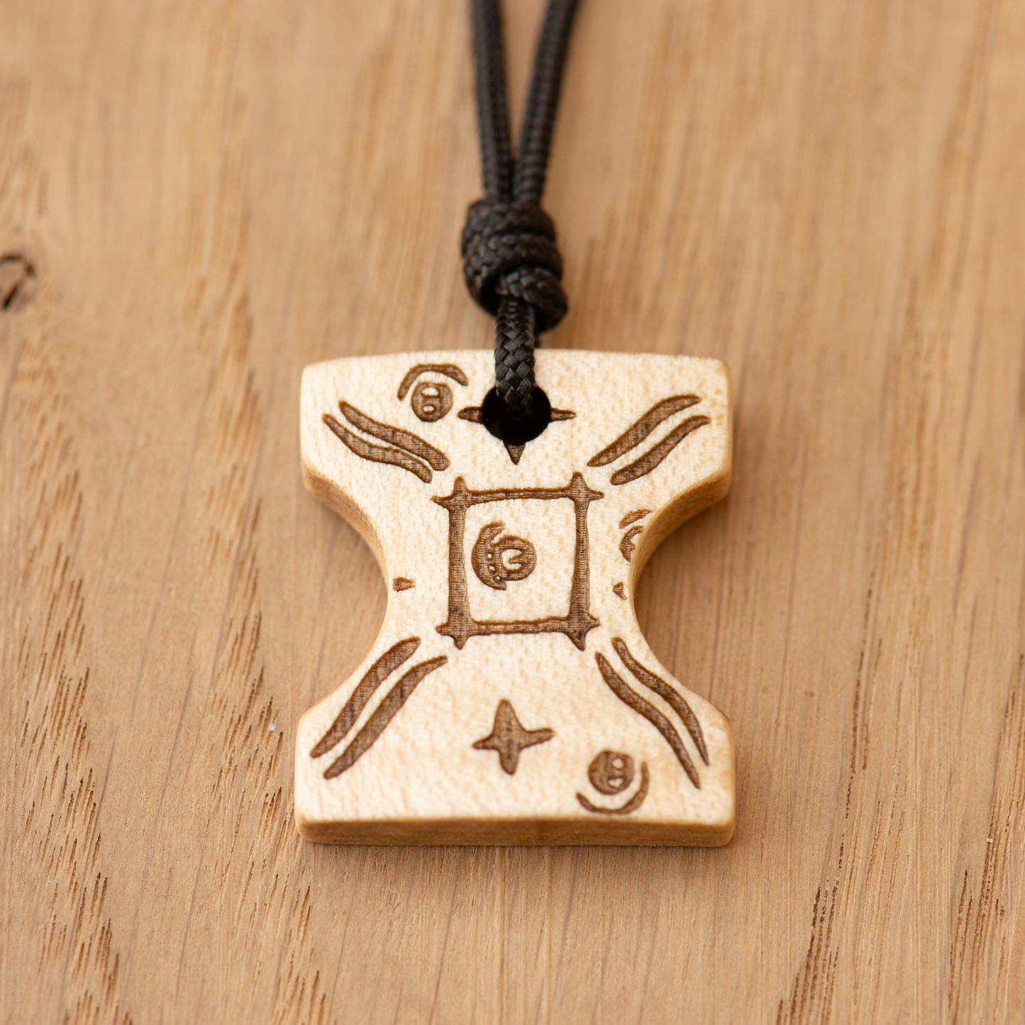 japor-snippet-pendant-in-flamed-maple