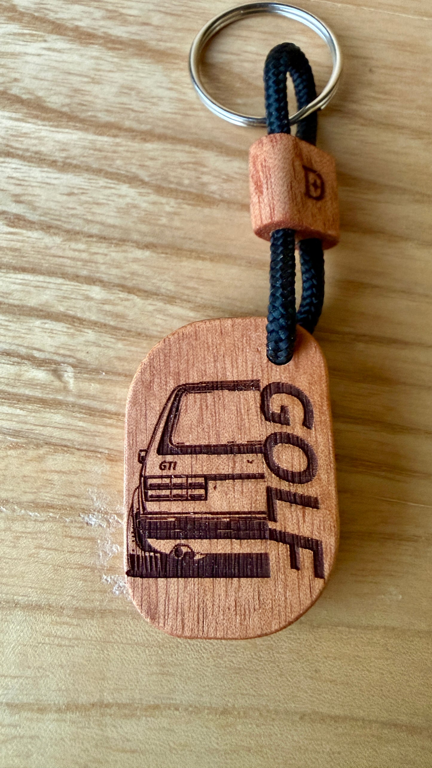 Portachiavi in legno “Golf GTI MK1”