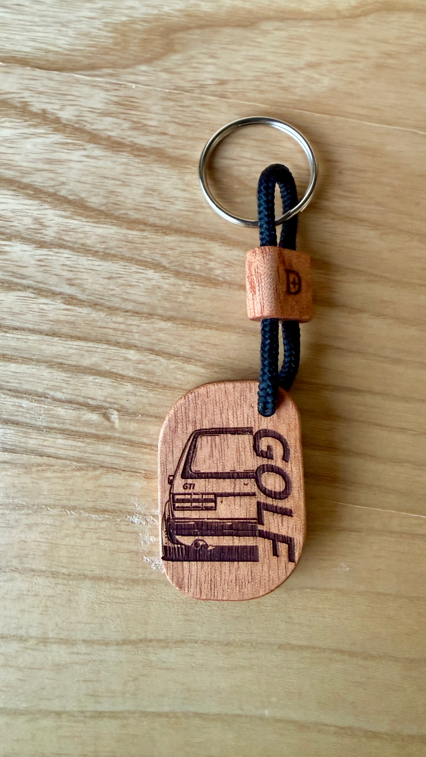 Portachiavi in legno “Golf GTI MK1”