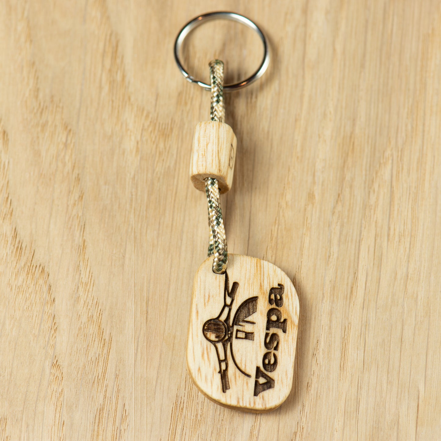 wooden-keychain-with-vespa-engrave